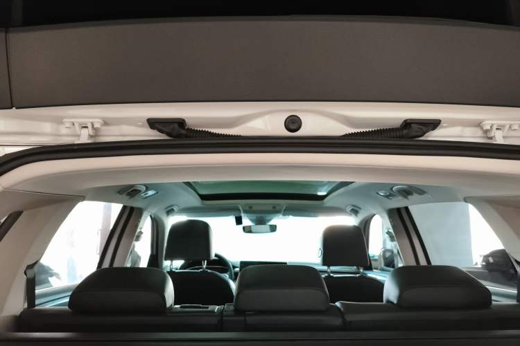 Used Volkswagen Tayron 2023 280TSI Two-Wheel-Drive Luxury Plus Advanced Version
