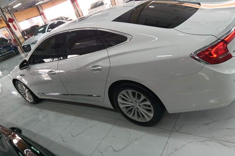 Used Buick LaCrosse 2018 28T Elite Edition
