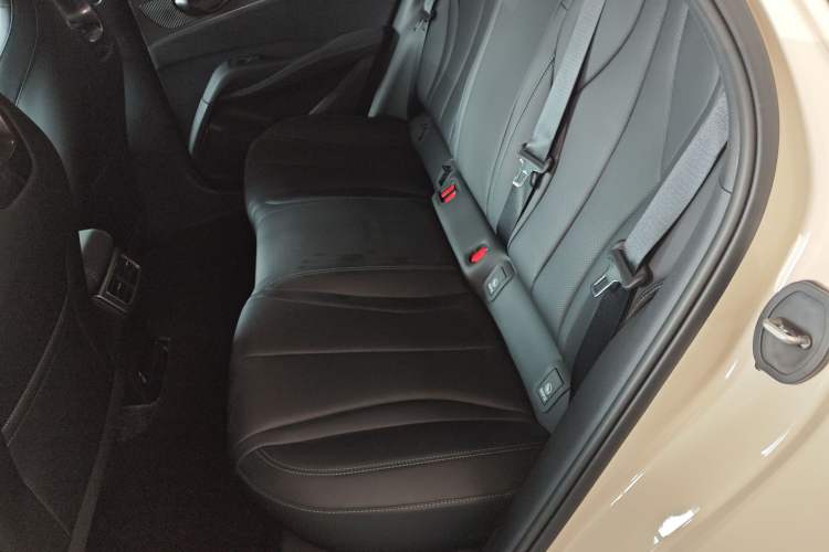 Used BYD Seal 06 New Energy 2024 DM-i 80KM Prestige Model