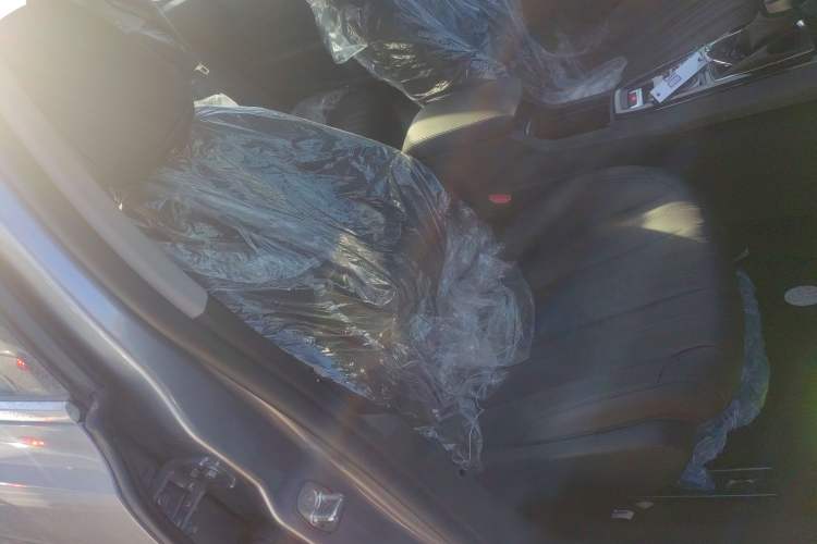 Used Peugeot 408 2022 1.6T Light-Chasing Edition
