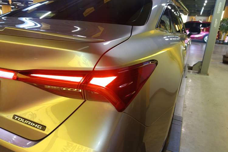 Used Toyota Avalon 2019 2.5L Touring Premium Version China V Standard
