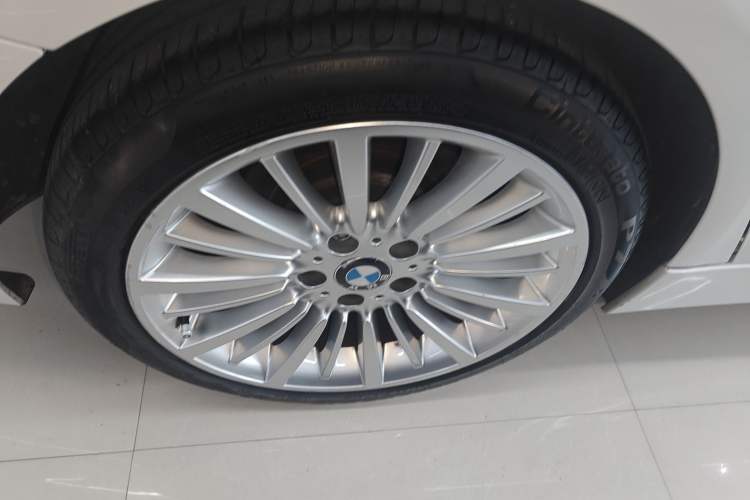 Used BMW 3 Series 2018 320Li Fashion Model
