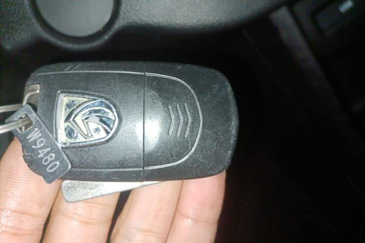 Used Baojun 310 2016 1.2L manual Comfort trim level
