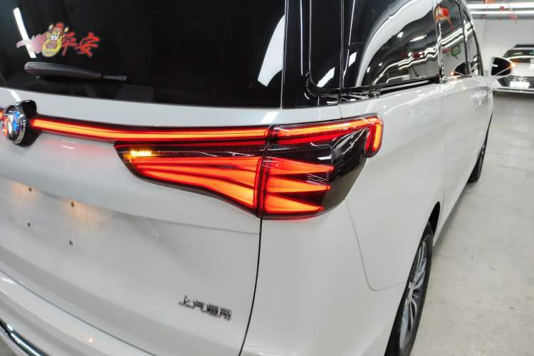 Used Buick GL8 2021 ES Landtrek 653T Comfort Edition