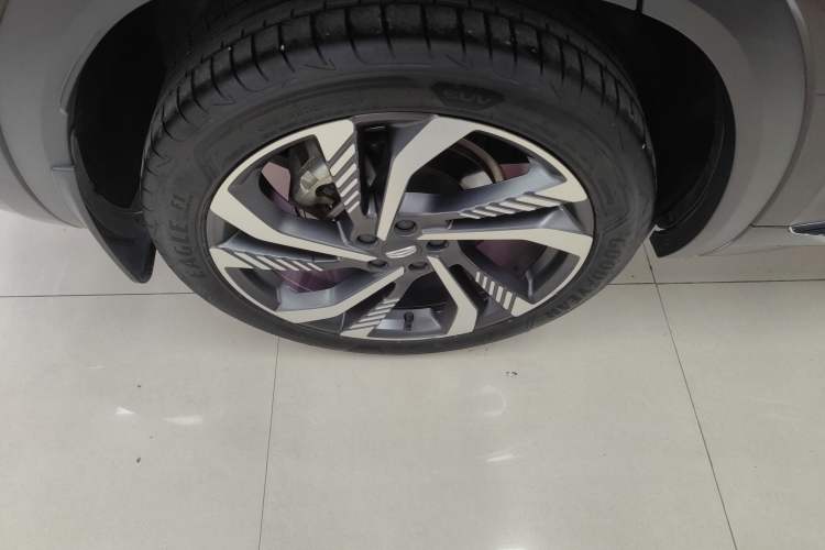 Used Geely Auto Monjaro L 2023 2.0TD High-Power Automatic Two-Wheel Drive Flagship Version
