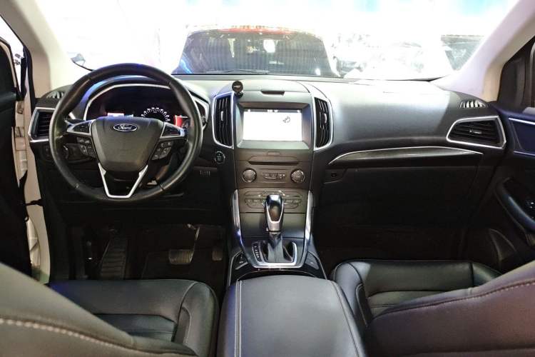 Used Ford Edge 2018 EcoBoost 245 Two-Wheel-Drive Titanium 7-Seater China VI Standard