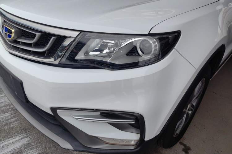 Used Geely Auto Emgrand X7 Sport 2018 2.0L Manual Two-Wheel Drive Zhiya Version