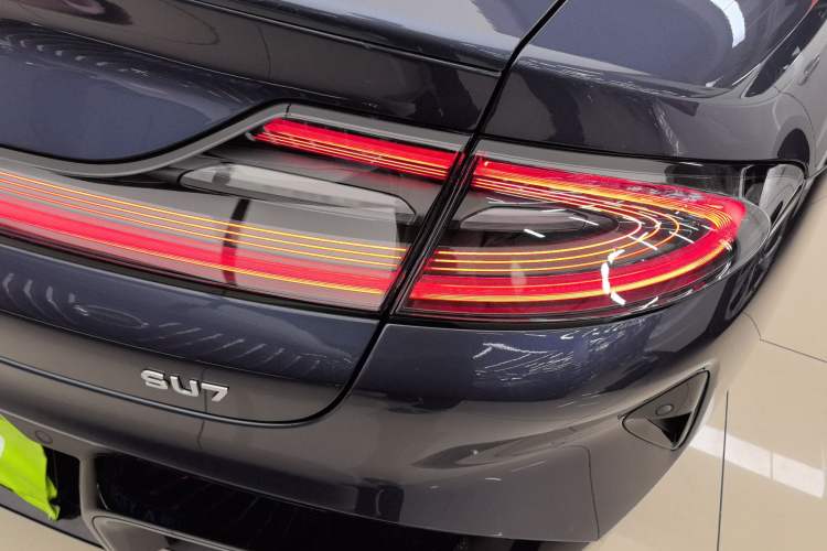 Used  SU7 2024 Rear-Drive Long-Range Intelligent Driving Version