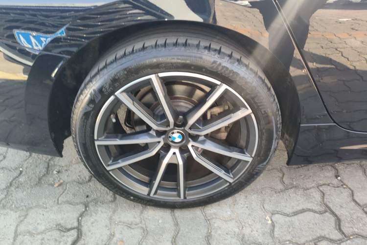 Used BMW 3 Series 2023 325Li M Sport Package
