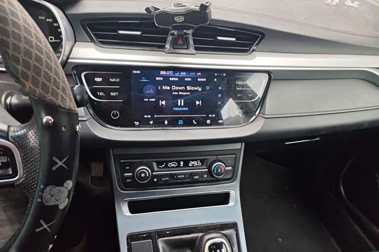 Used Geely Auto Emgrand 2018 1.5L Manual Upward Connect Edition
