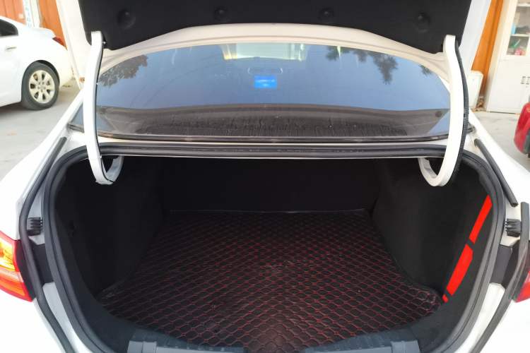 Used Ford Escort 2017 Happiness Edition 1.5L Automatic Fashion Version