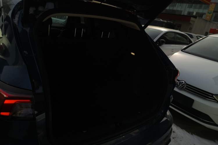 Used Ford Escape 2020 EcoBoost 245 Four-Wheel Drive Luxury Edition
