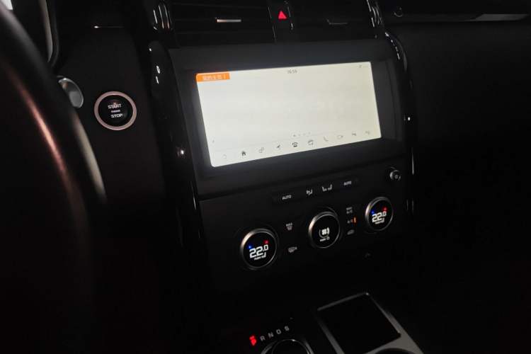 Used Land Rover Discovery 2020 3.0 SC V6 SE
