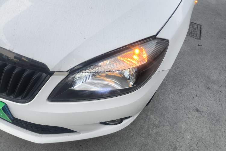 Used Skoda Fabia 2014 1.6L Automatic Sport Edition
