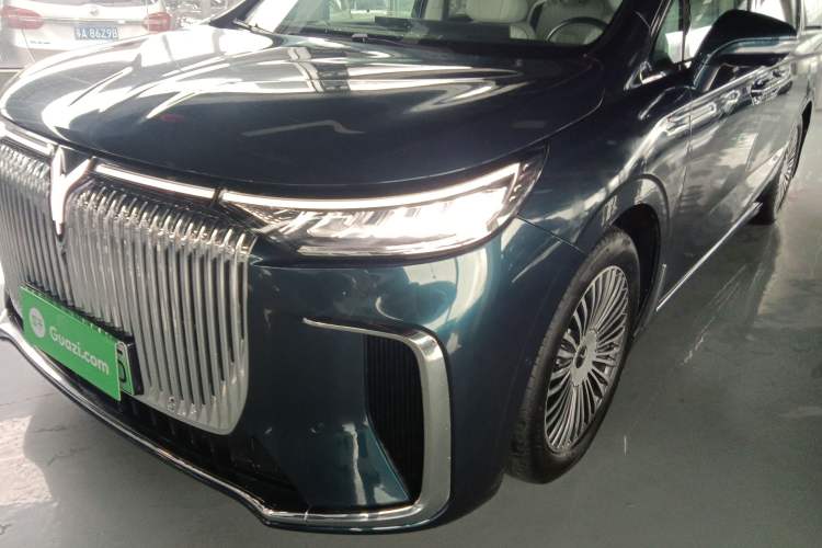 Used VOYAH Dream 2025 PHEV Four-Wheel-Drive Flagship Kunpeng Edition