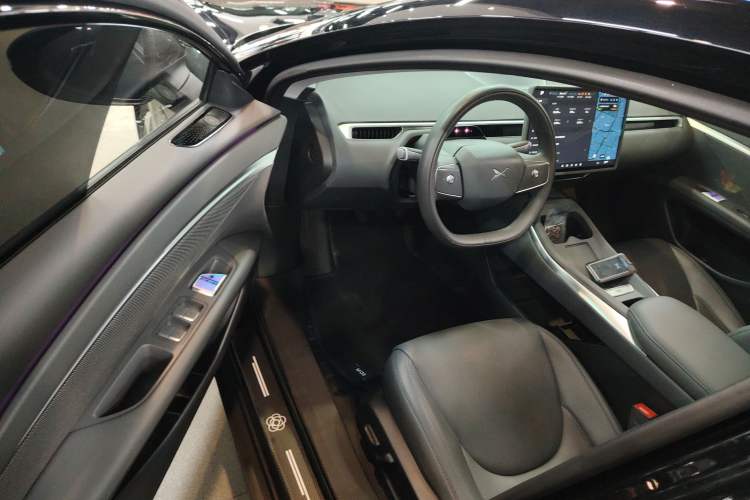 Used XPeng MONA M03 2024 620 with Ultra-Long Range
