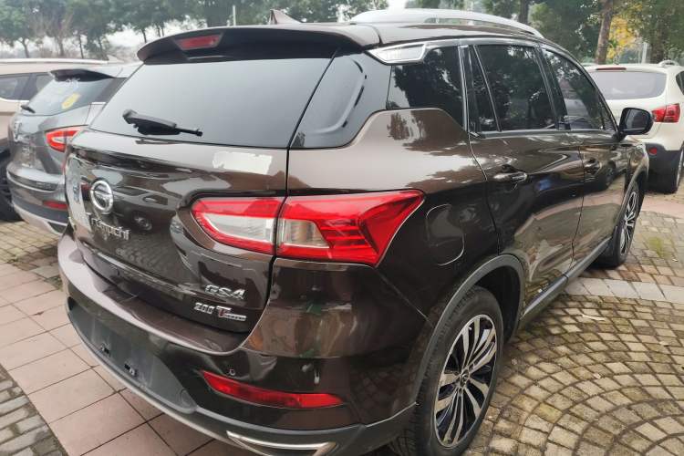 Used GAC Trumpchi GS4 2015 200T G-DCT Luxury Edition
