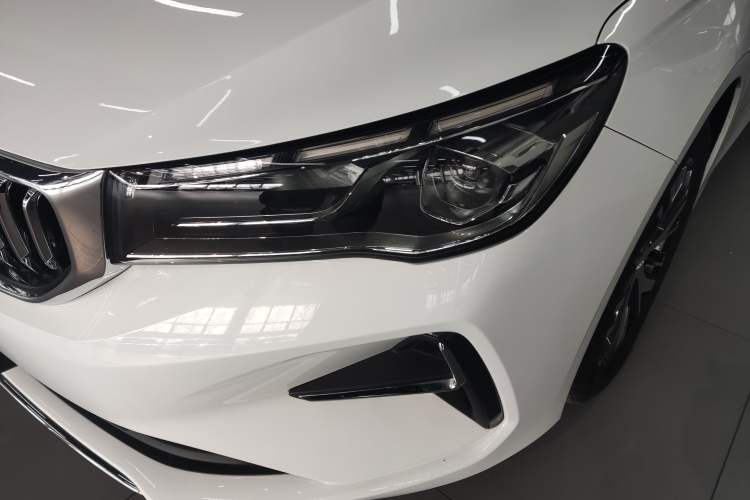 Used Geely Auto Emgrand 2025 4th Generation 1.5L CVT Longteng Edition
