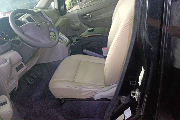 Used Nissan NV200 2018 1.6L CVT Luxury Model
