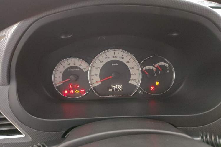 Used Wuling Hongguang 2014 1.5L S Comfort Model
