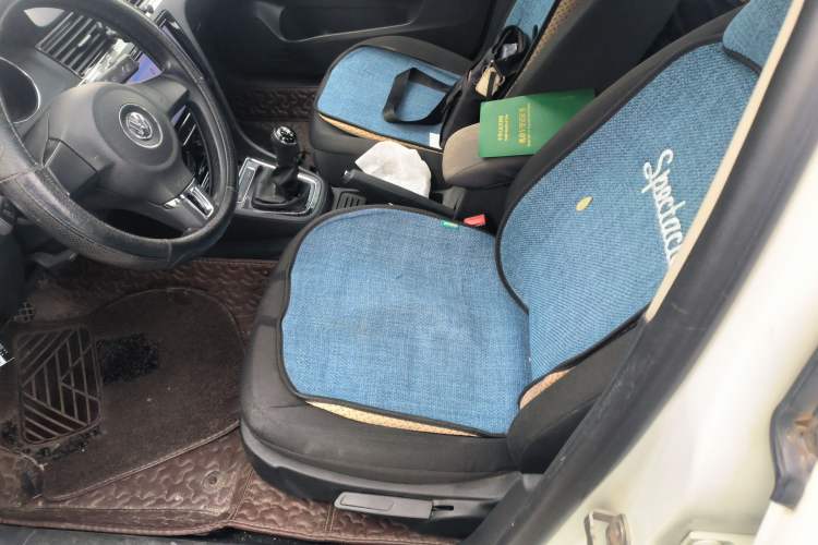 Used Volkswagen Bora 2015 Value Edition 1.6L Manual Fashionable Style