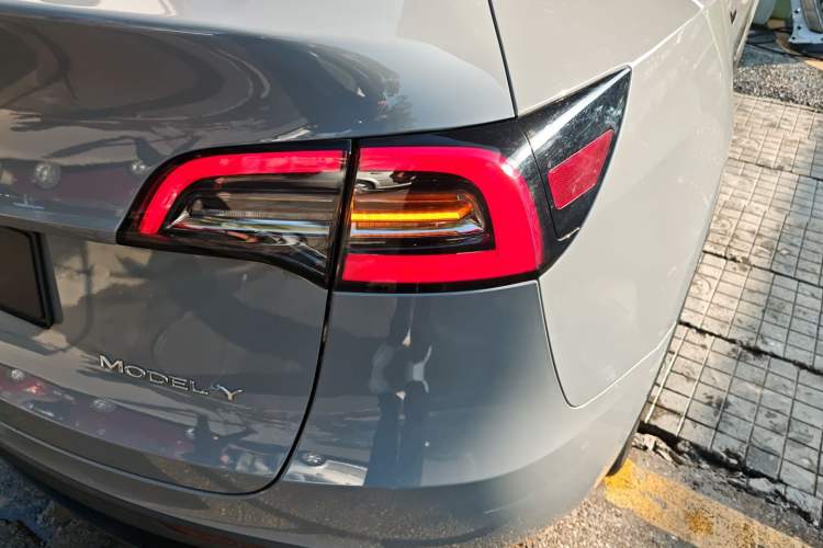 Used Tesla Model Y 2022 Rear-Wheel-Drive Version
