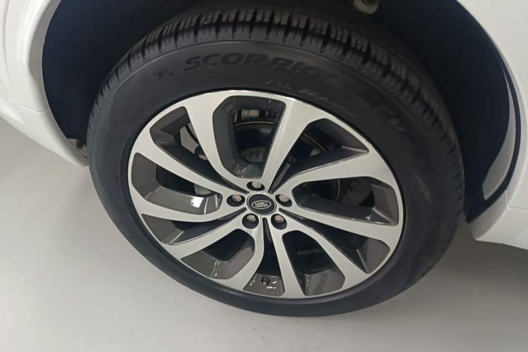 Used Land Rover Discovery Sport 2020 249 PS R-Dynamic Performance Edition
