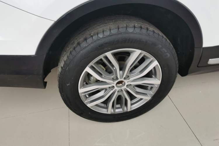 Used Farizon FX 2021 1.8T Smart Connect 5-Seater