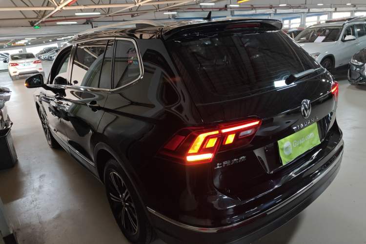 Used Volkswagen Tiguan L 2021 330TSI Automatic Two-Wheel Drive Smart Edition
