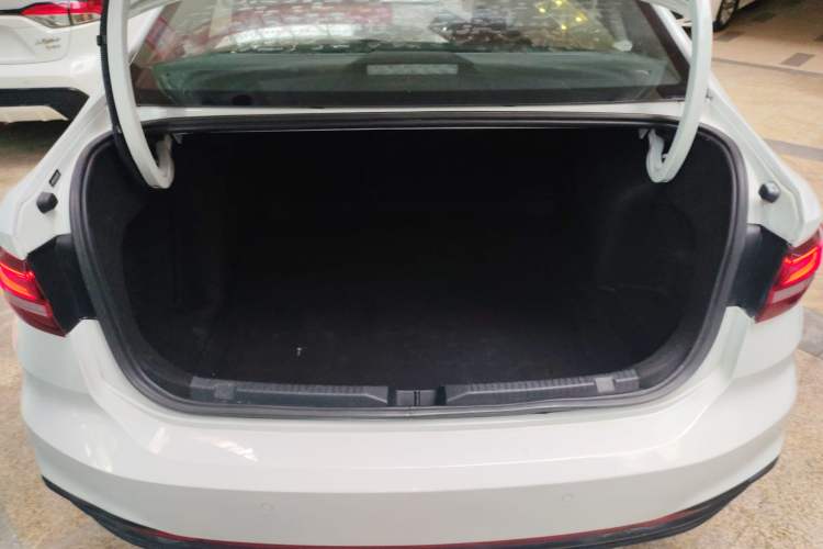 Used Volkswagen Lavida 2023 1.5L Automatic De Yi Edition
