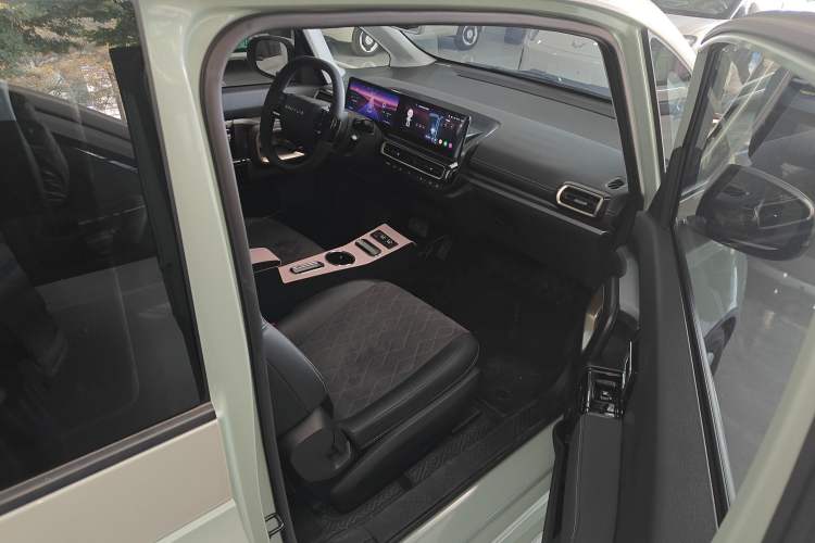 Used Baojun KiWi EV 2023 Smart Luxury Edition Ternary Lithium
