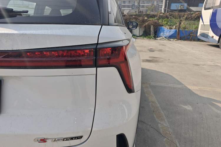 Used Changan CS75 PLUS 2024 3rd Generation Champion Edition 1.5T Intelligent Drive Dynamic Model
