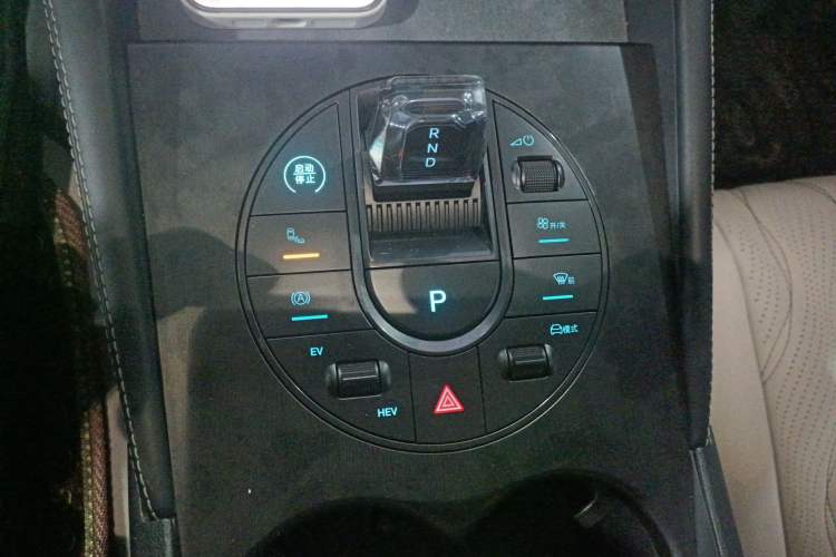 Used BYD Seal 06 New Energy 2024 DM-i 120KM Flagship Model
