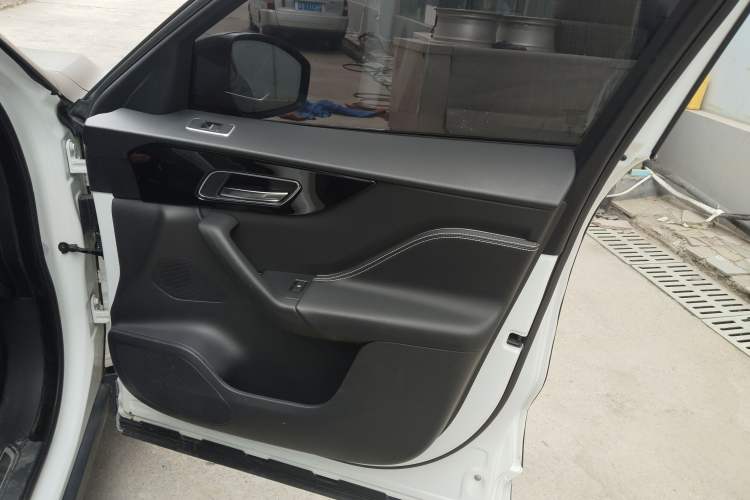 Used Jaguar F-PACE 2016 3.0 SC Four-Wheel Drive R-Sport Sport Edition
