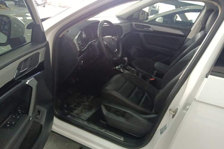 Used Volkswagen Tayron 2021 280TSI Two-Wheel Drive Luxury Smart Connectivity Version
