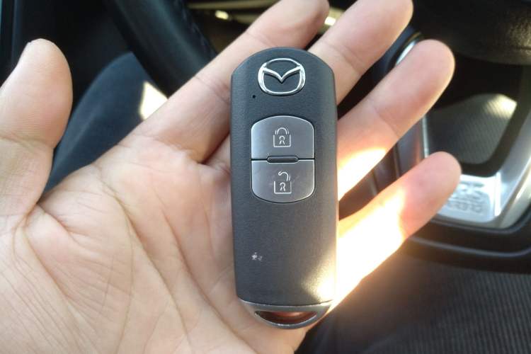 Used Mazda Mazda 3 Axela 2017 Hatchback 2.0L Automatic Sport Model China V Emission Standard