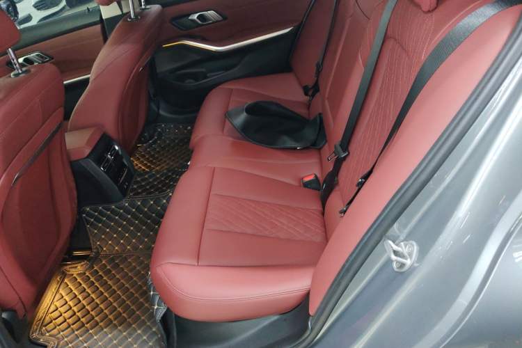 Used BMW i3 2022 eDrive 35 L
