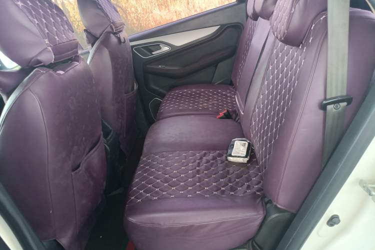 Used Baojun 560 2017 1.5T Manual Comfort Version 7 Seats