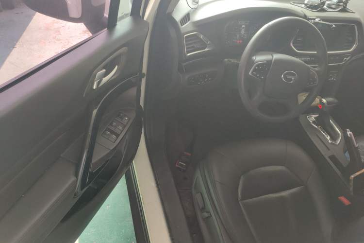 Used GAC Trumpchi GS4 2017 200T G-DCT Two-Wheel Drive Luxury Edition