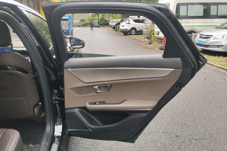 Used BYD Han 2020 EV Long-Range Luxury Model
