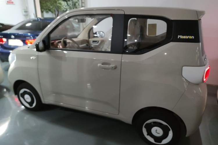 Used Wuling Hongguang MINIEV 2024 3rd Generation 215km Youth Edition
