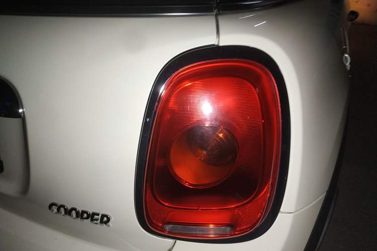 Used  MINI 2016 1.5T COOPER
