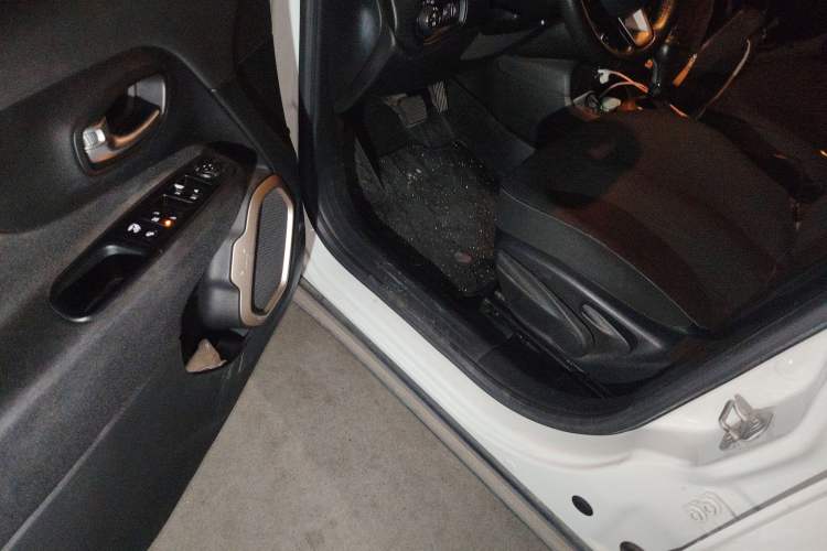 Used  Renegade 2017 180T Automatic Jingneng Edition
