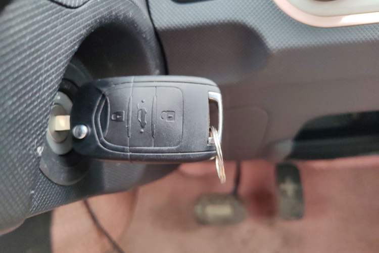 Used Wuling Hongguang MINIEV 2022 Macaron Premium Model – Lithium Ternary Battery
