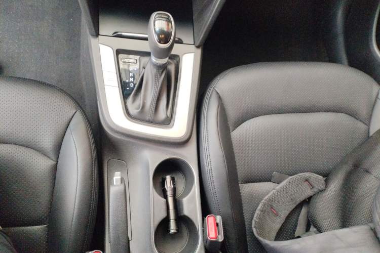 Used Hyundai Elantra 2016 1.6L Automatic ZhiXuan – Elite Version
