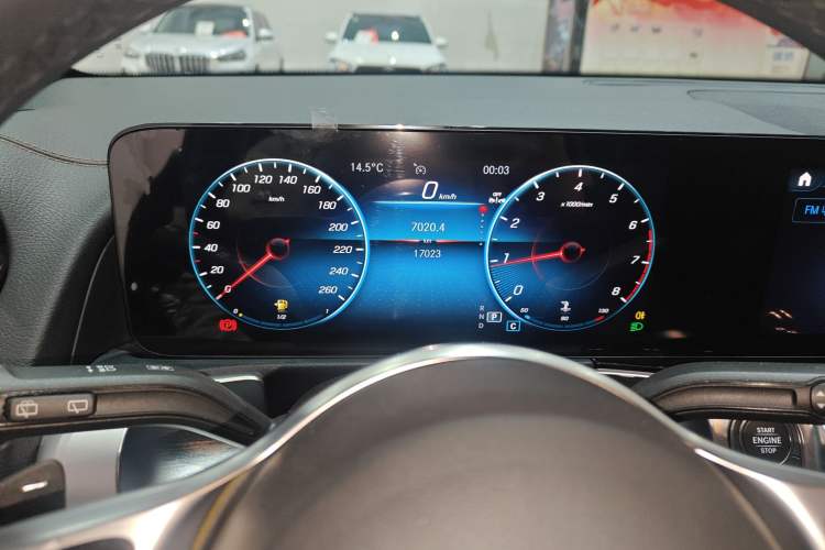 Used Mercedes-Benz GLB 2023 Refreshed GLB 200 Dynamic Edition
