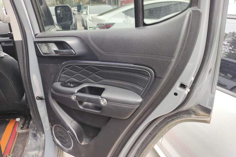 Used Tank 300 2023 City Edition 2.0T—Stylish as Ever
