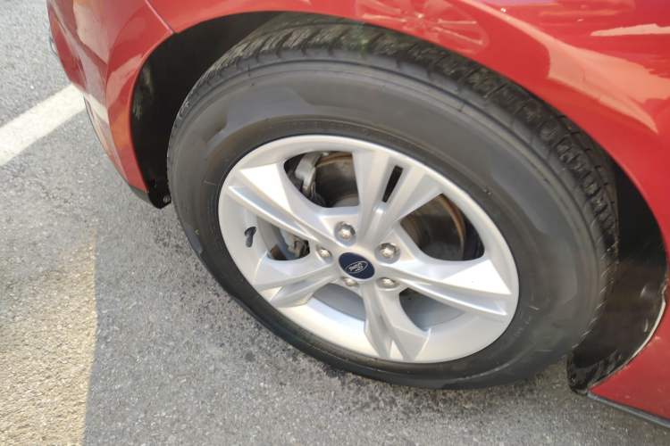 Used Ford Focus 2012 Hatchback 1.6L Automatic Fashion Edition
