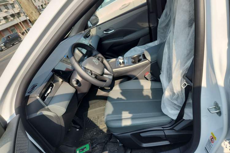 Used BYD Qin PLUS 2025 DM-i Smart Drive 55KM Leading Model
