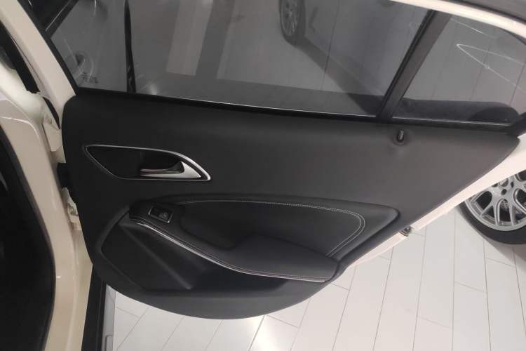 Used Mercedes-Benz GLA 2017 GLA 200 Fashion Model